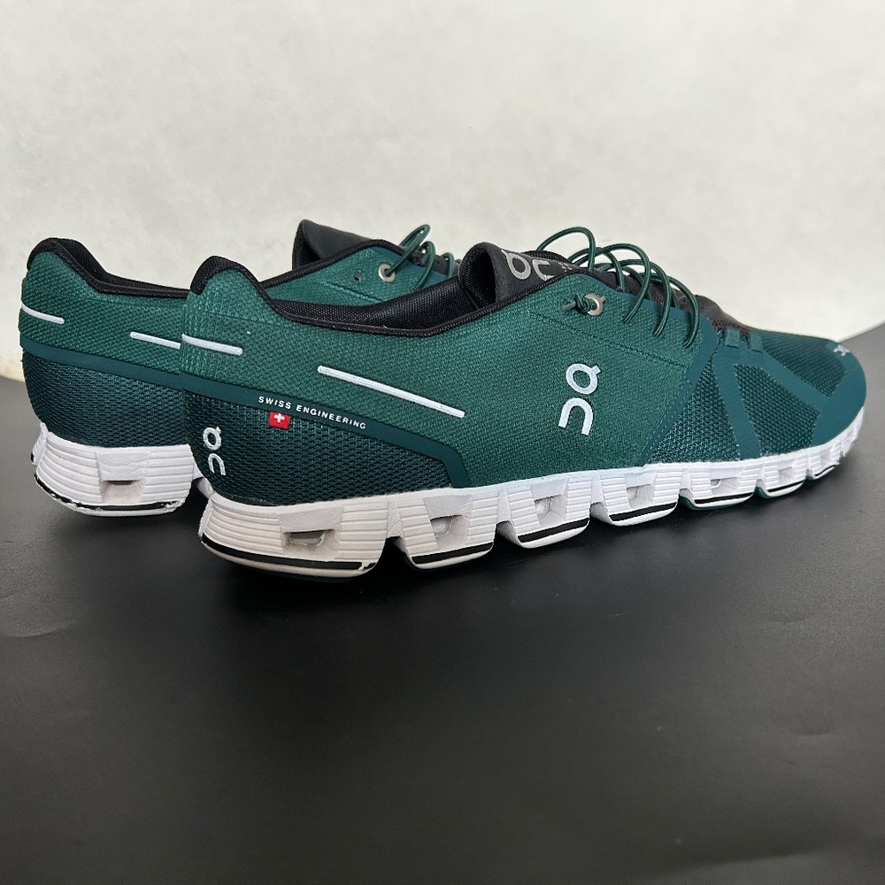 On Cloud 6 Mens Size 13, Evergreen/White Running lightweight Athletic Shoes